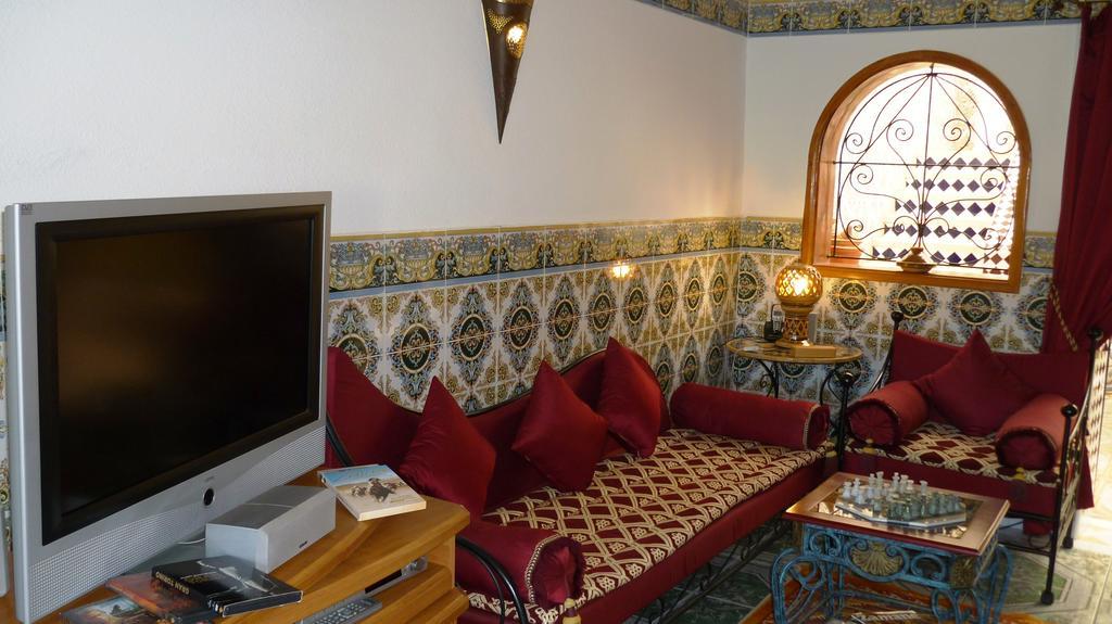 Dar Saada Mirleft Bed & Breakfast Exterior photo